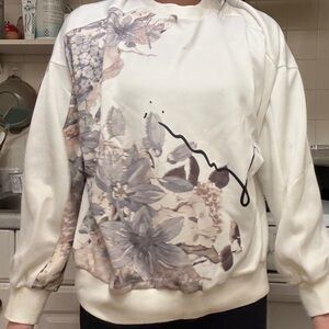 Ami White Floral Women's Sweater